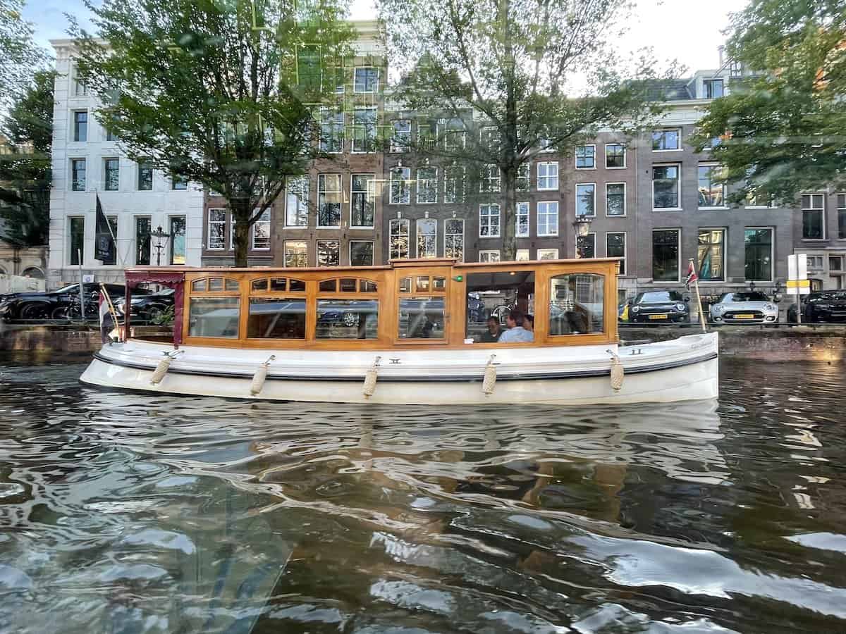 Evening cruise on the Amsterdam canals