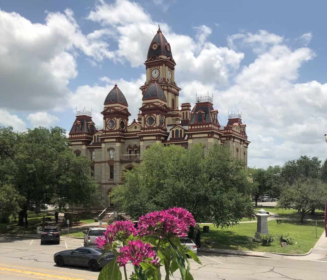 Caldwell County Courthouse in Lockhart TX