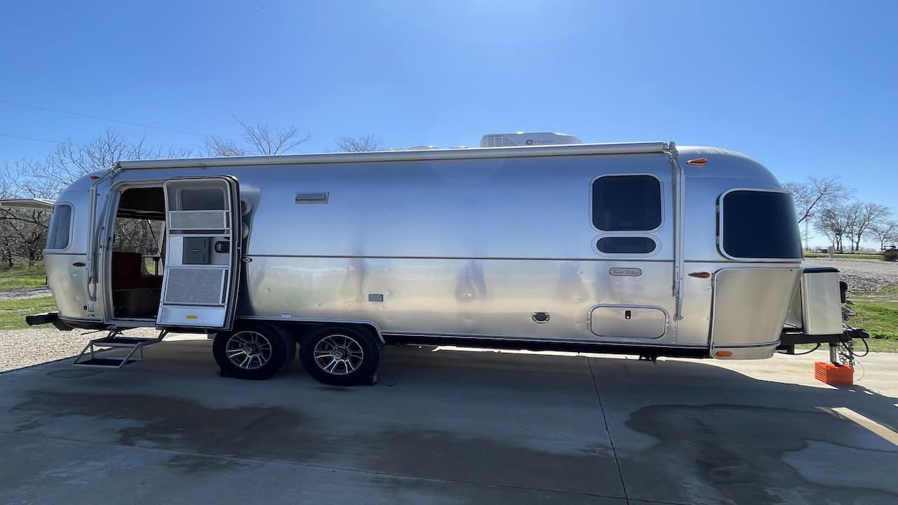 Airstream-Trade-Wind